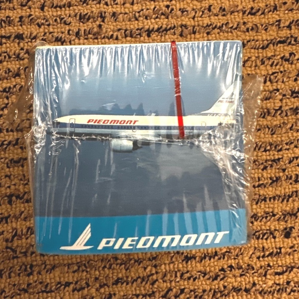 Vintage Piedmont Airlines Memo Cube ~ New Old Stock